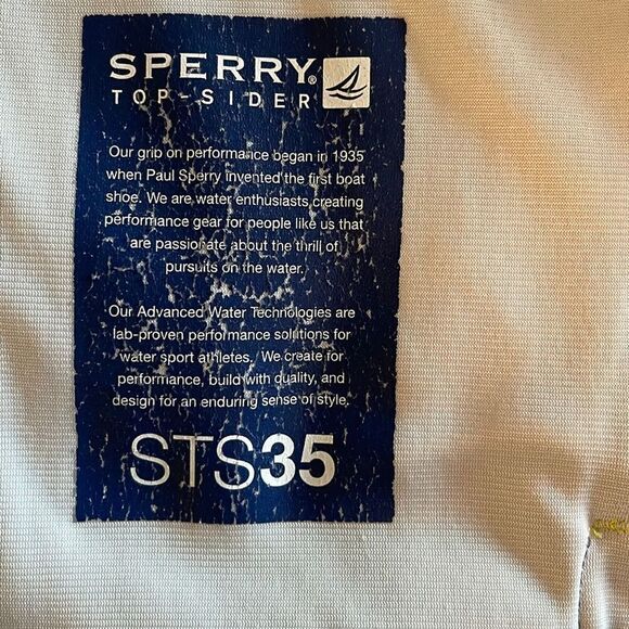 Mens Sperry Top Sider Vest. STS35 Size Medium
Soft-Shell fleece line vest - Picture 9 of 10